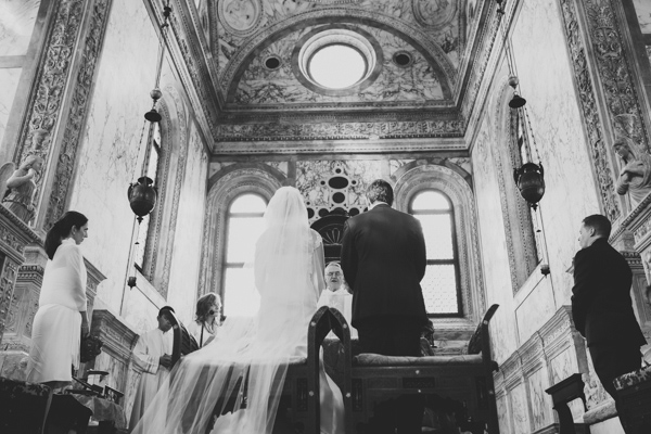 intimate-venice-wedding-photos-by-alessandro-and-veronica-roncaglione-16