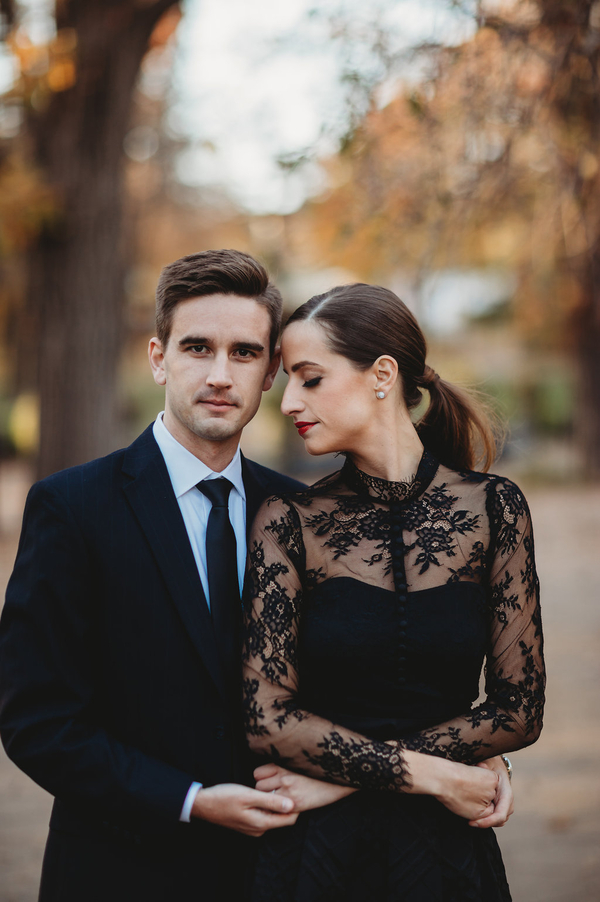 Verlobungshooting in der Stadt auf dem Hochzeitsblog Brautsalat