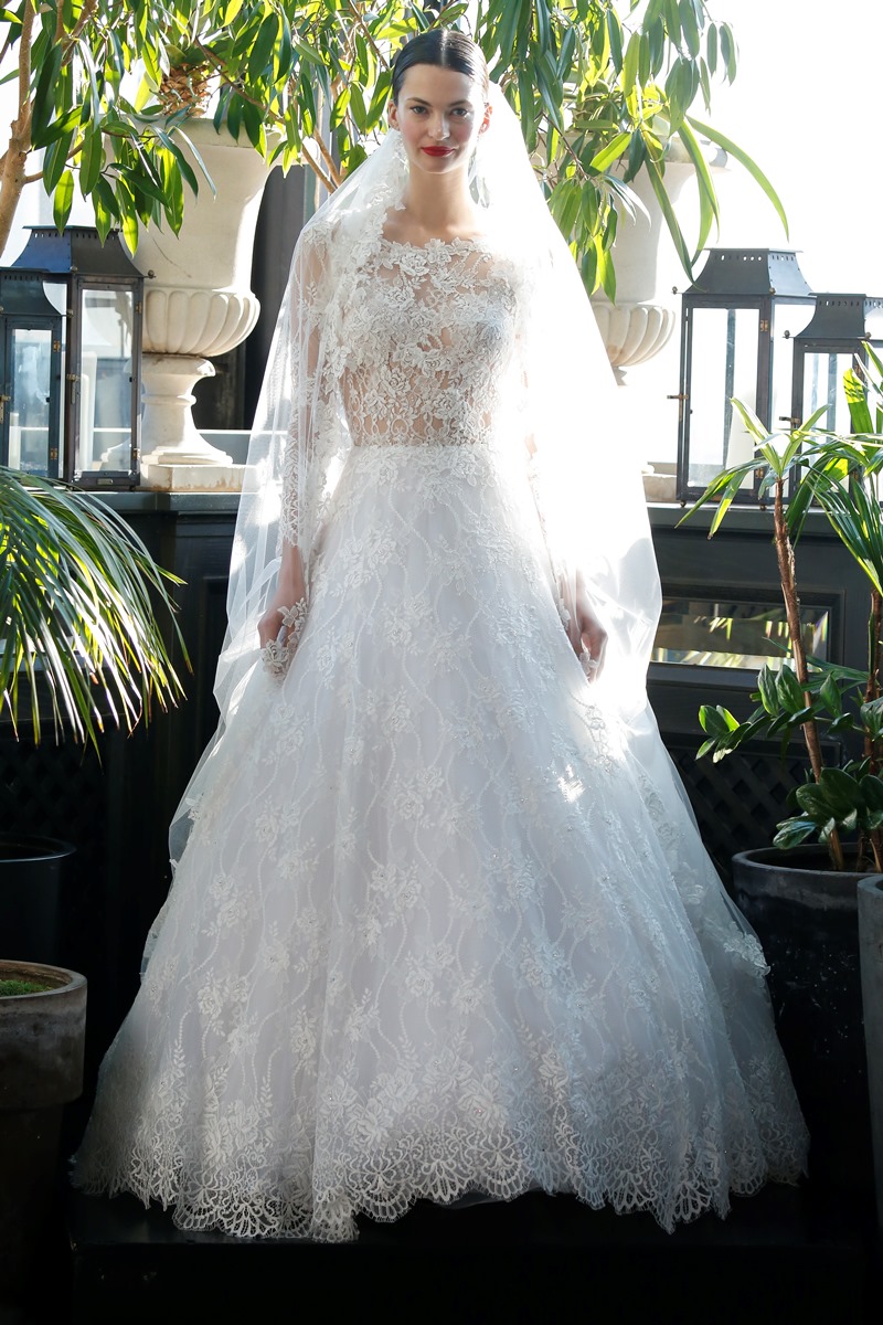 Spitzenärmel Brautkleid von Francesca Miranda auf dem Hochzeitsblog Brautsalat