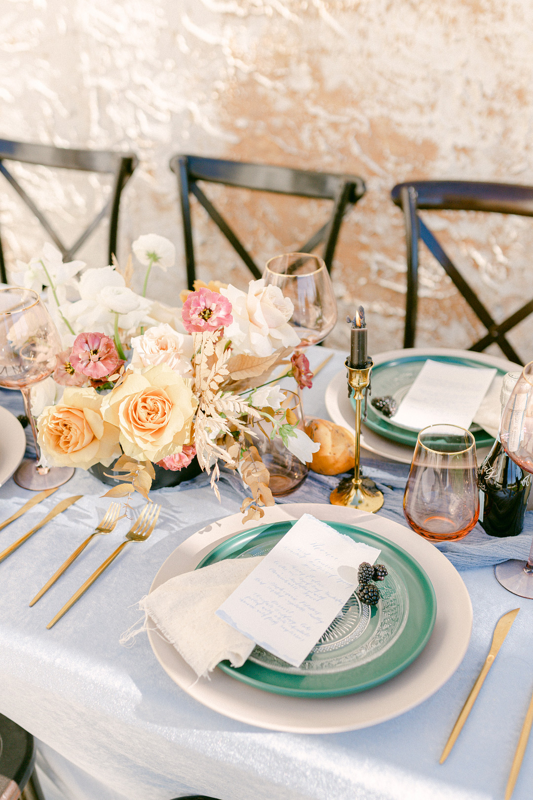 Hochzeit im Sommer: Florale Tischdeko