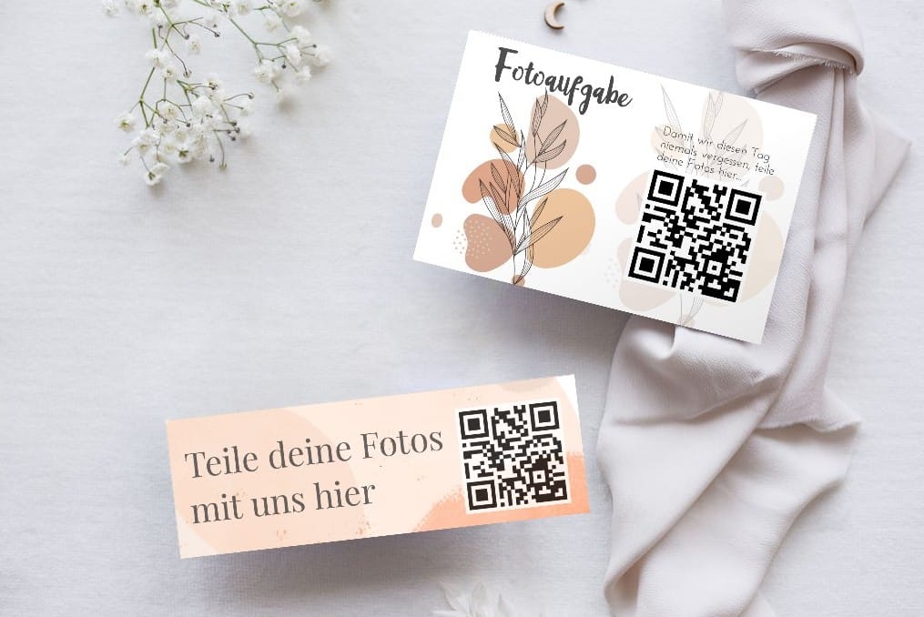 Kärtchen mit QR-Code zum Teilen aller Hochzeitsbilder Kärtchen mit QR-Code zum Teilen aller Hochzeitsbilder