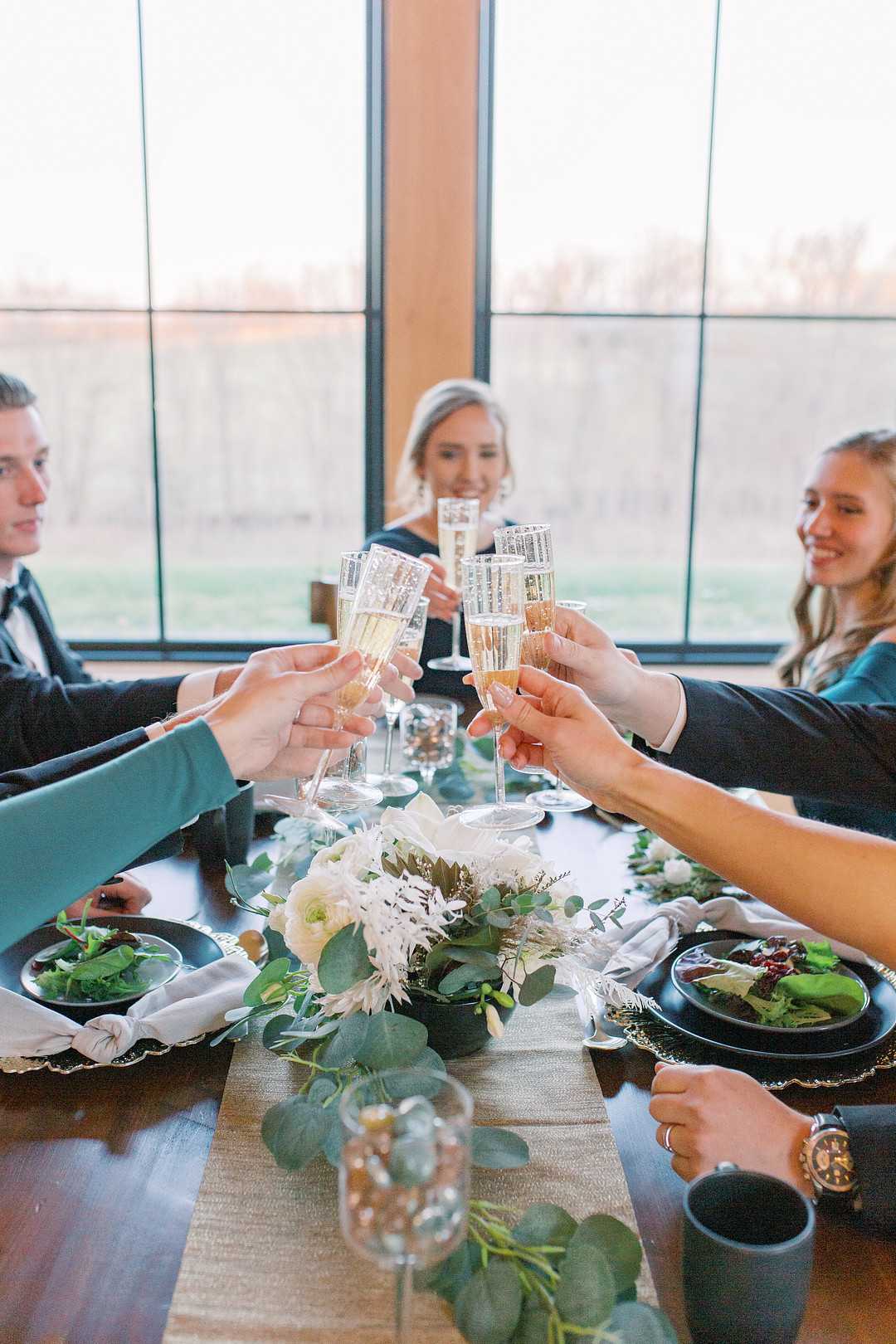 Eure Hochzeit wird mit der passenden Unterhaltung ein fröhliches Fest für eure Gäste
