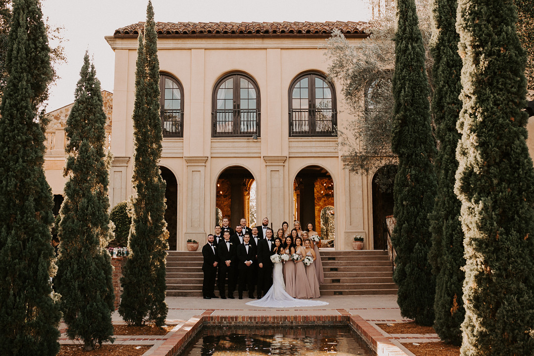 Eine mediterrane Hochzeit kann in jeder toskanischen Villa stattfinden