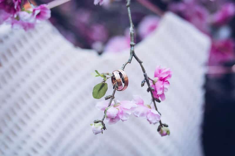 Ringe an Kirschblüten | Jennifer Spurk Fotografie